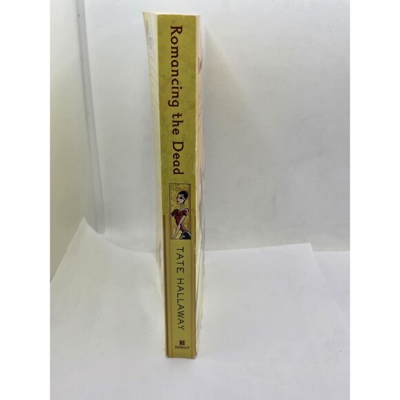 Romancing the Dead - Paperback By Hallaway, Tate - VERY GOOD - Picture 2 of 4